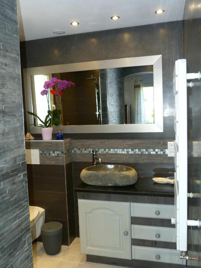 Les Bambous B&B Levens Luaran gambar