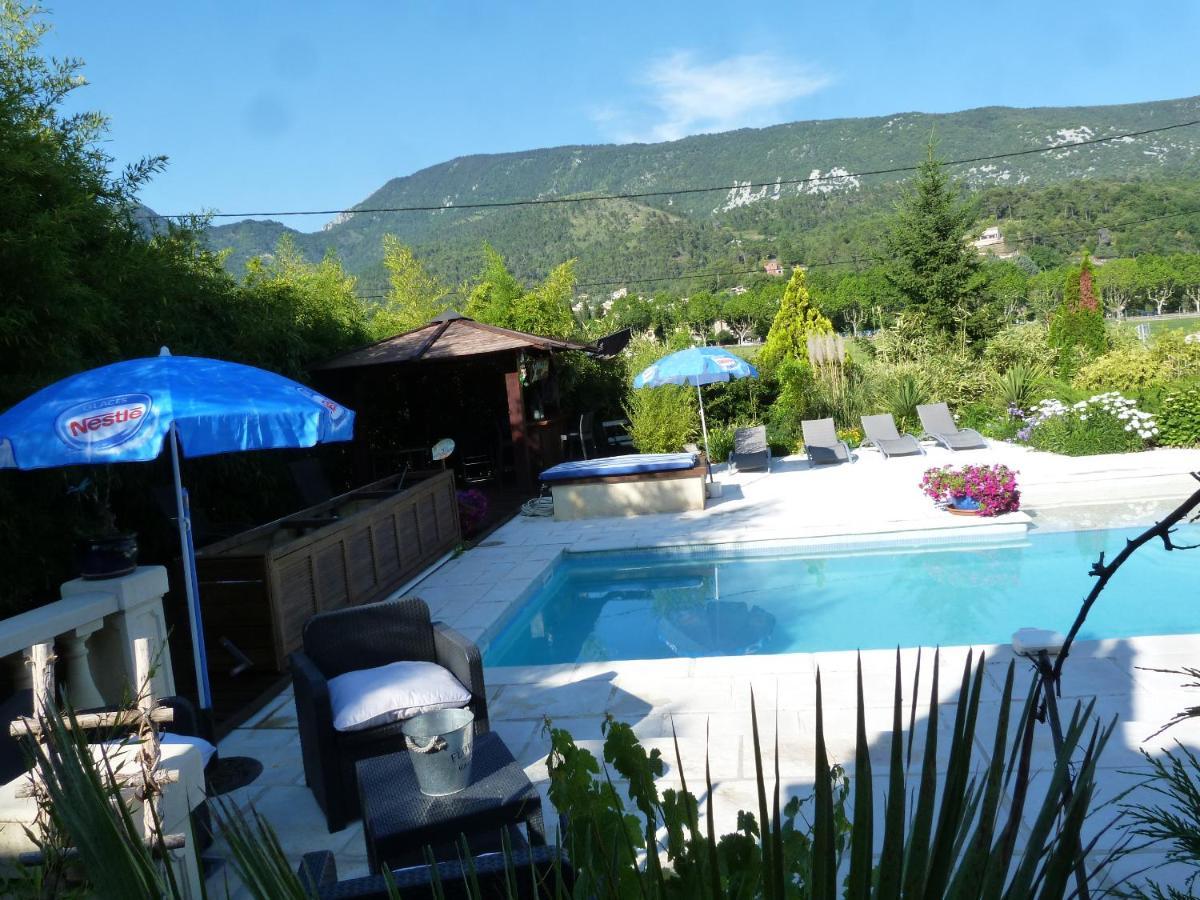 Les Bambous B&B Levens Luaran gambar