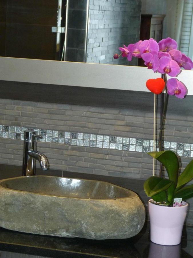Les Bambous B&B Levens Luaran gambar