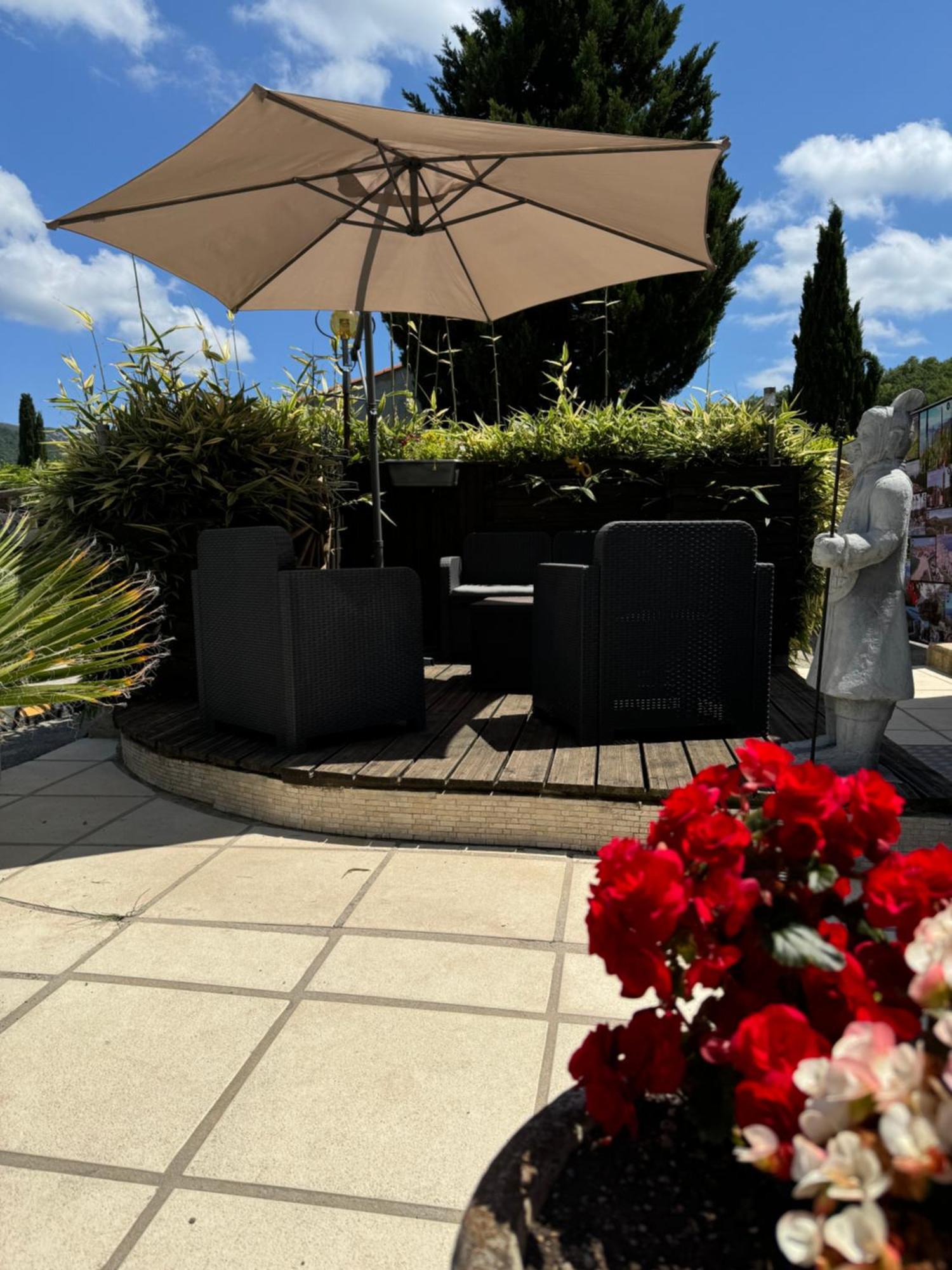 Les Bambous B&B Levens Luaran gambar